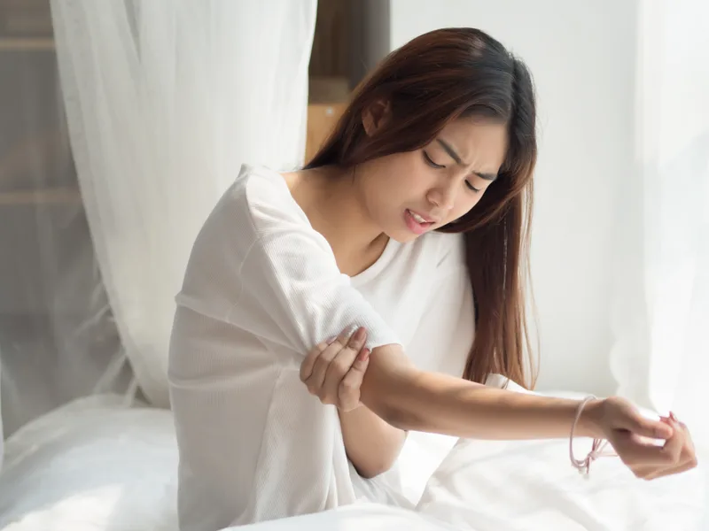 How Embrun Chiropractic Clinic treats elbow pain in Embrun