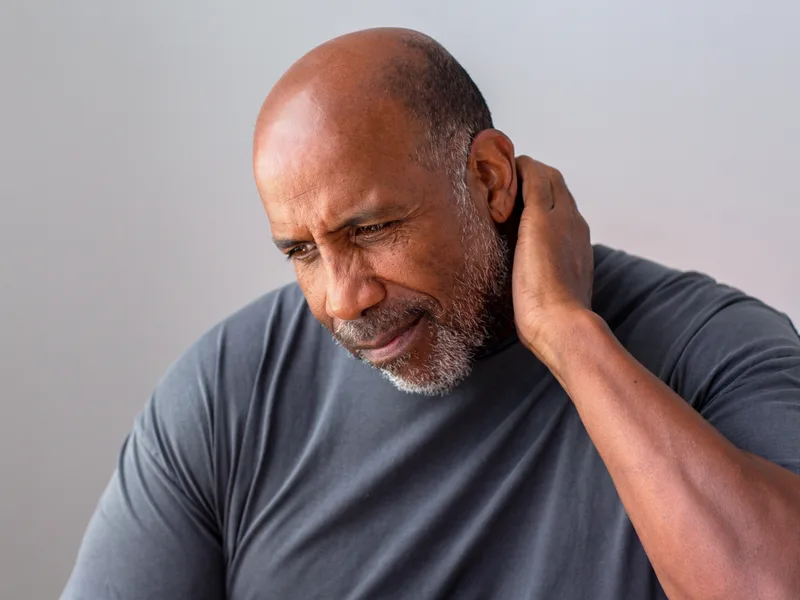Chiropractic care for neck pain at Embrun Chiropractic Clinic in Embrun
