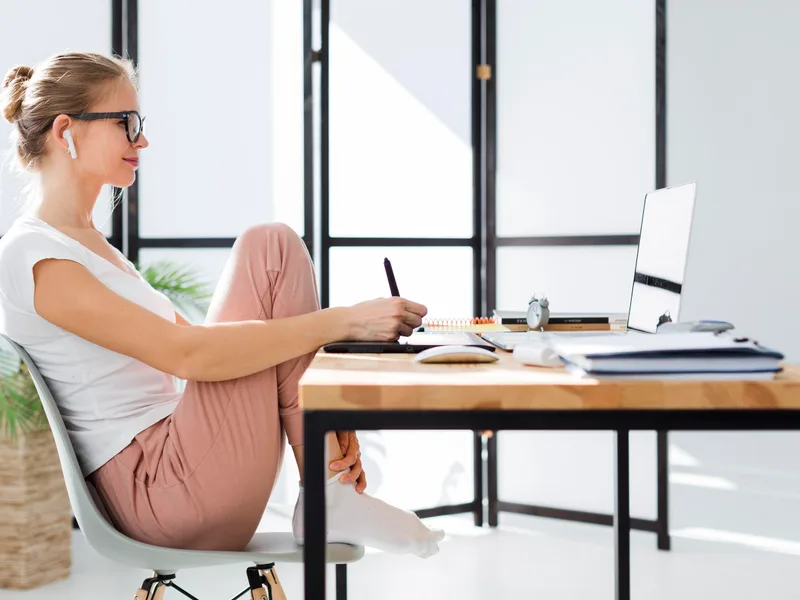 Embrun Chiropractic Clinic treating poor posture in Embrun